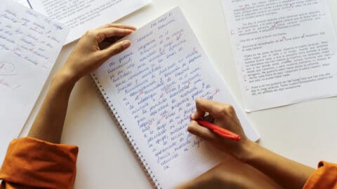 Exploring critical reading and writing at the graduate level with the Question Formulation Technique (QFT)